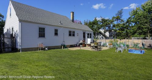 532 Smith Dr, Point Pleasant Beach NJ  08742-5432 exterior