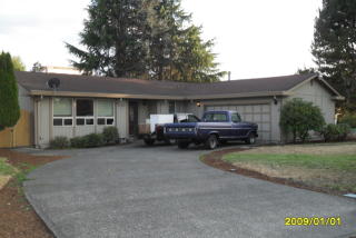 1118 131st St, Tacoma, WA 98444-2131