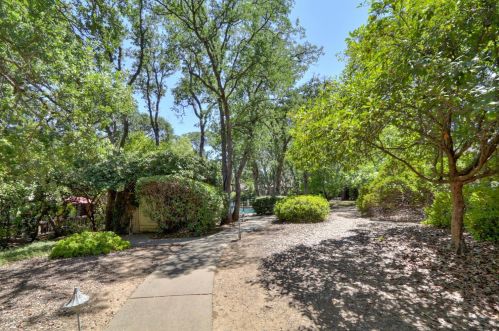 111 Pheasant Ln, Folsom CA exterior