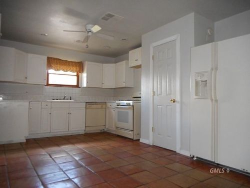 325 Maple St, Globe, AZ 85501-2235