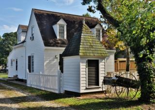 3091 Riverside Dr, Lanexa, VA 23089-9405