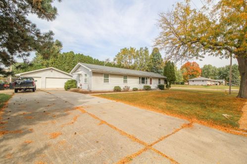 1783 Briar Ln, Beloit WI  53511-2204 exterior