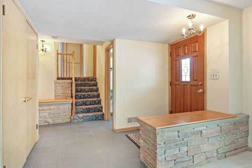 8440 47th Ave, Kenosha, WI 53142-2322