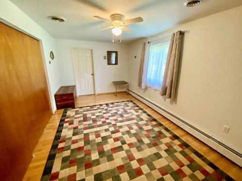 1521 Sycamore St, South Connellsville PA  15425-4954 exterior