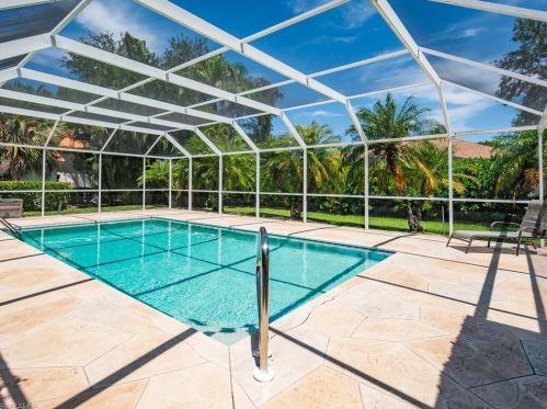 1925 Blackstone Cir, Naples, FL 34109-7225