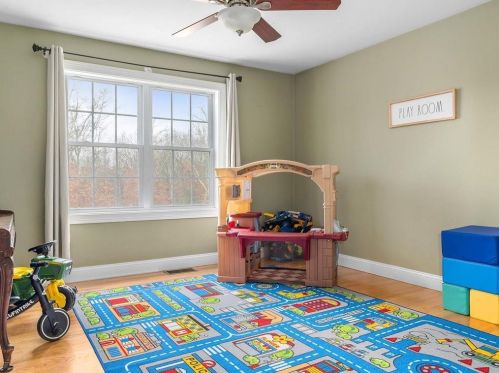 30 Excalibur Dr, Richmond RI  02892-1187 exterior