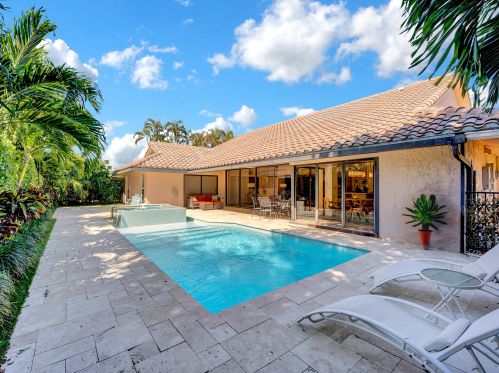 4550 White Cedar Ln, Delray Beach, FL 33445-7037