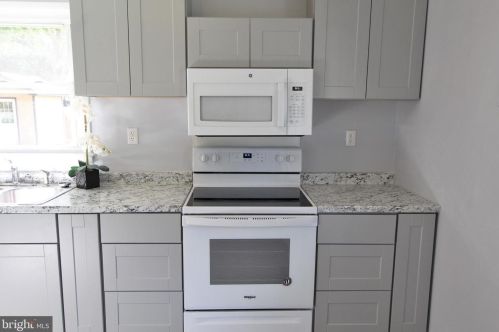 1 Old Barn Rd, Richmond National Battlefiel VA  22835-9008 exterior