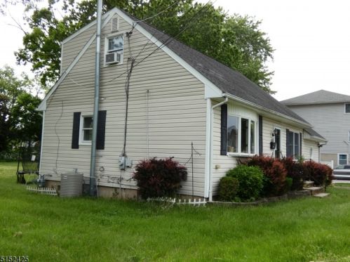 108 Bridge St, Manville NJ  08835-2328 exterior