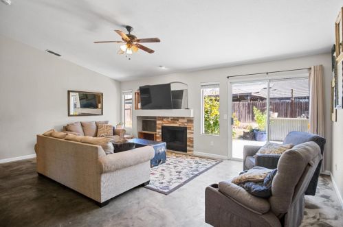 1139 Duck Blind Cir, Newman CA  95360-1744 exterior