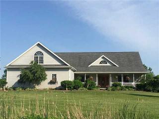 5525 Lose Rd, Monclova, OH 43542-9369
