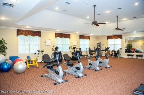 129 Sophee Ln, Lakewood NJ  08701-6286 exterior