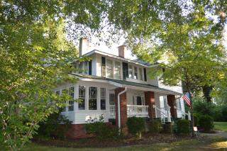 217 Main St, Lincolnton NC  28092-3332 exterior
