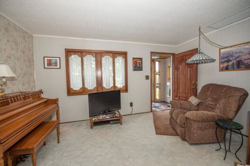 531 Rockaway St, West Islip NY  11795-1417 exterior