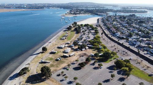 1926 Reed Ave, San Diego, CA 92109-5571