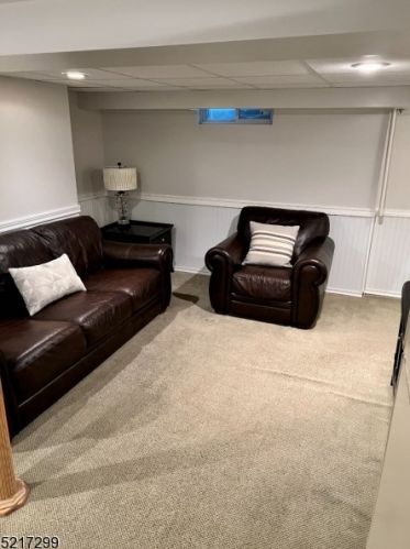 16 Haines Dr, Bloomfield NJ  07003-2906 exterior