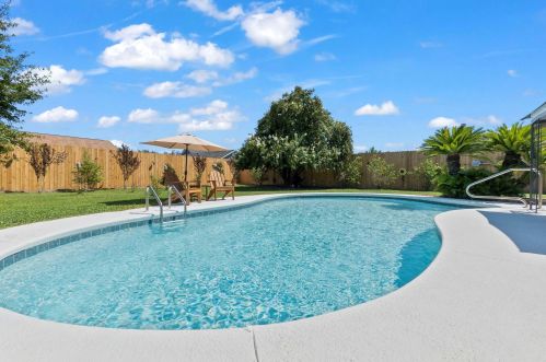 1803 Maryland Ave, Lynn Haven FL  32444-4155 exterior
