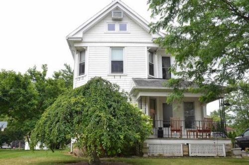 325 6th St, Marysville, OH 43040-1705