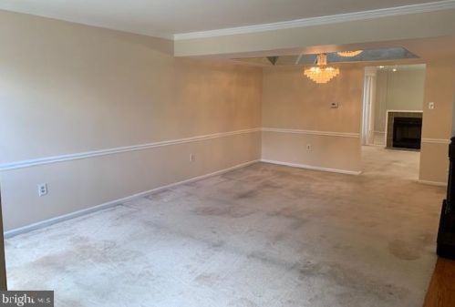 665 Croft Dr, Southampton PA  18966-4045 exterior