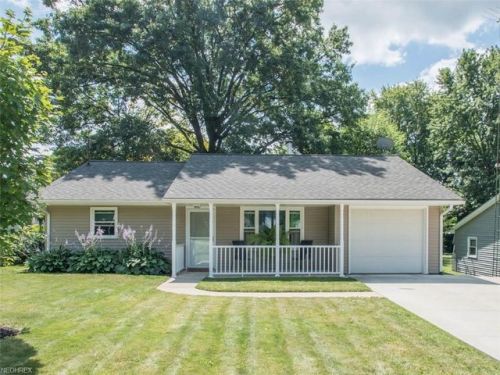 615 Deming St, Salem, OH 44460-3741
