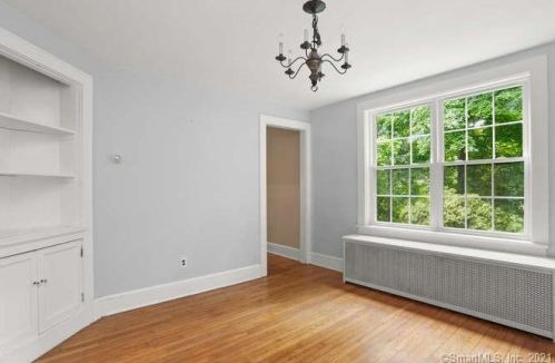 307 Berkshire Rd, Sandy Hook CT  06482-1511 exterior