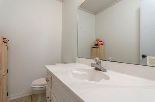200 Ten Lake Dr, Defuniak Springs FL  32433-4506 exterior