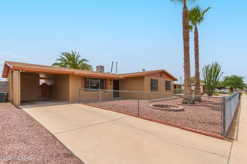 6726 Mary Dr, Tucson, AZ 85730-1653