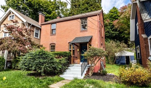 320 Nicholas Pl, Sewickley, PA 15143-1032