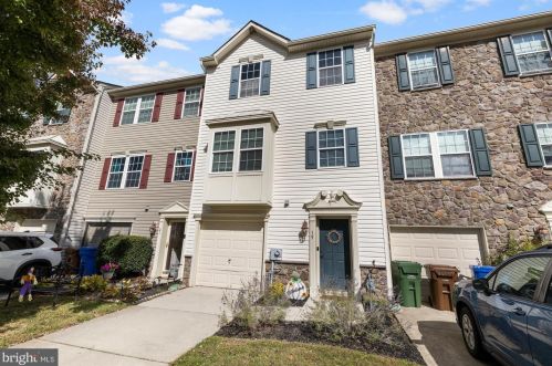 19 Shoemaker Dr, Auburn, NJ 08085-1256