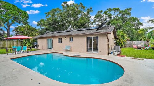 6499 71st St, Pinellas Park, FL 33781-4800