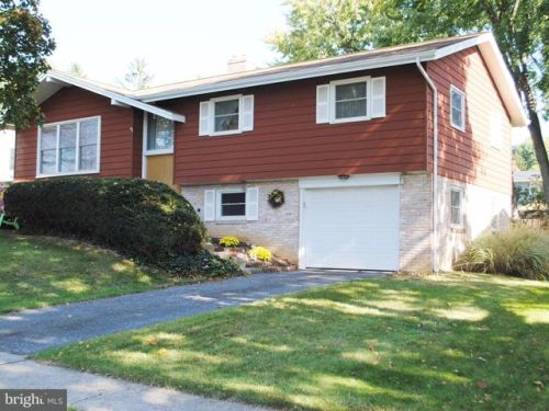 433 Haverhill Rd, Lancaster, PA 17601-3519