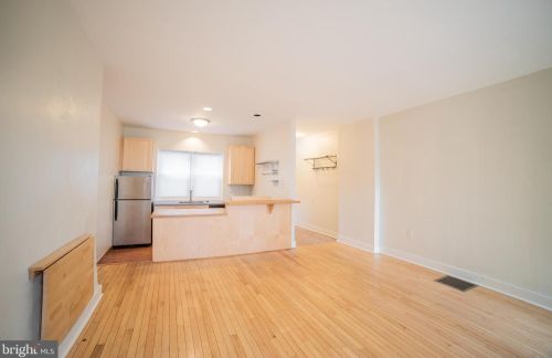 1111 3rd St, Philadelphia PA  19147-5302 exterior
