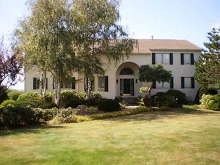 9 Port Cir, Warwick, RI 02889-6536