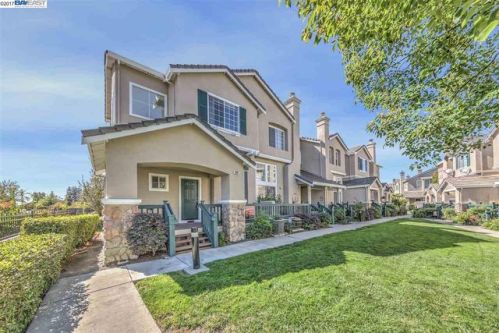 2001 Swan St, Danville, CA 94506-1144