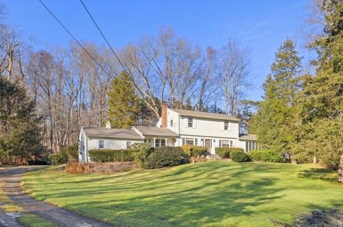 20 Alling Ct, Northford, CT 06472-1063