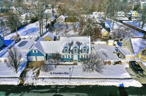 14 Founders Way, Milford, CT 06460-3469