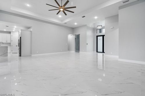 1908 14 St, Cape Coral FL  33909-1643 exterior
