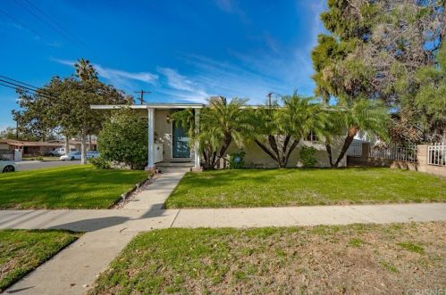 8341 Cantaloupe Ave, Van Nuys, CA 91402-3806