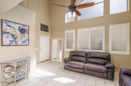 1315 Escuda Rd, Phoenix AZ  85027-4342 exterior