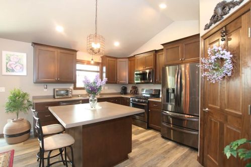 1336 Hunter Ave, Fond Du Lac, WI 54937-6019