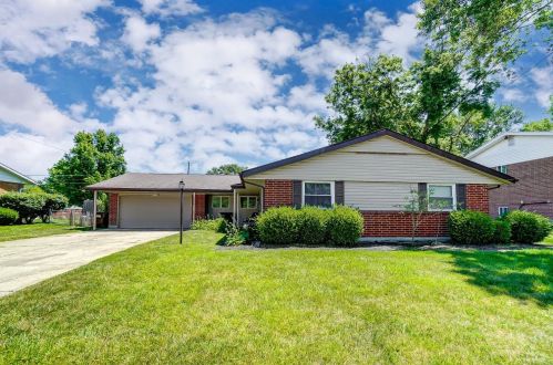 1008 Heathwood Dr, Englewood, OH 45322-2429