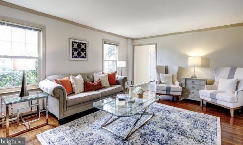 1030 Beaumont Rd, Berwyn PA  19312-2040 exterior