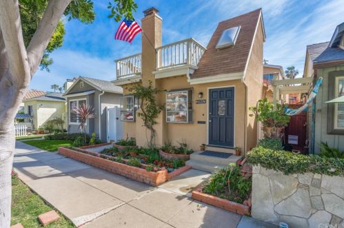 1622 Ocean Ave, Seal Beach, CA 90740-6549