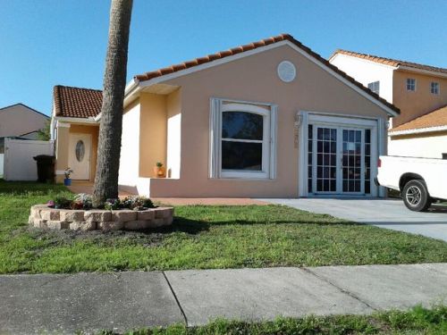 2416 Placetas Ct, Kissimmee, FL 34743-3333