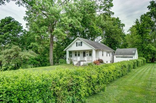 6538 Glade Ave, Cincinnati, OH 45230-2838