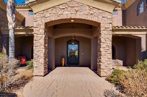 2430 Vaughn Ave, Gilbert, AZ 85234-1312