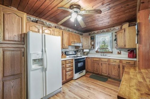 58 Van Orden Ave, Airmont NY  10901-6424 exterior