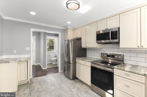 488 Fiddlers Grn, Dover DE  19904-4815 exterior