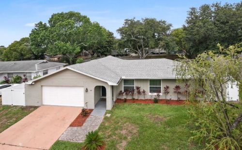 633 Swallow Dr, Casselberry, FL 32707-4812