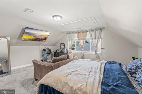 28 Buckingham Dr, Willingboro NJ  08046-1623 exterior